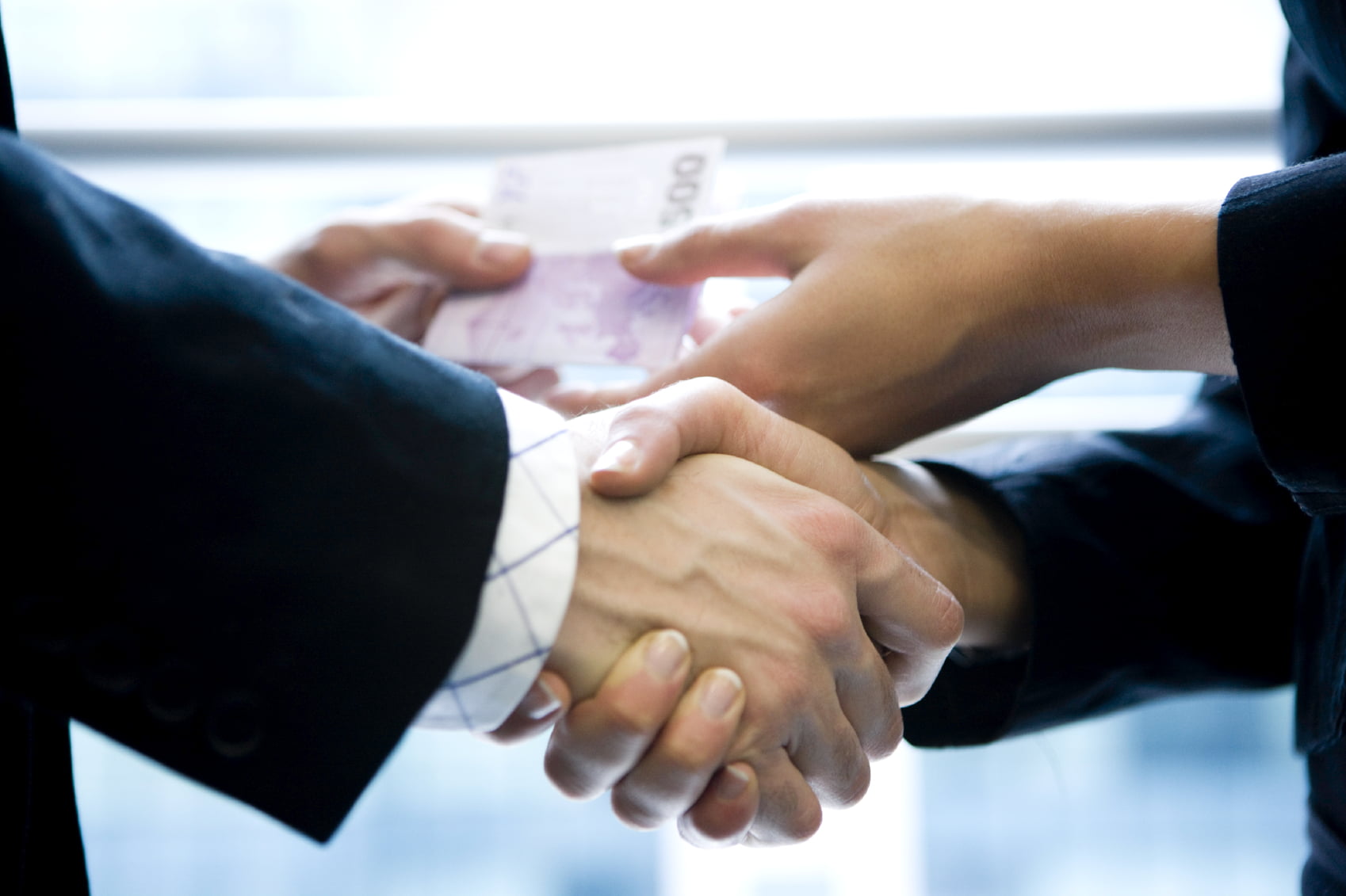 Korruption ‒ und wer sie sicher nicht bekämp­fen kann