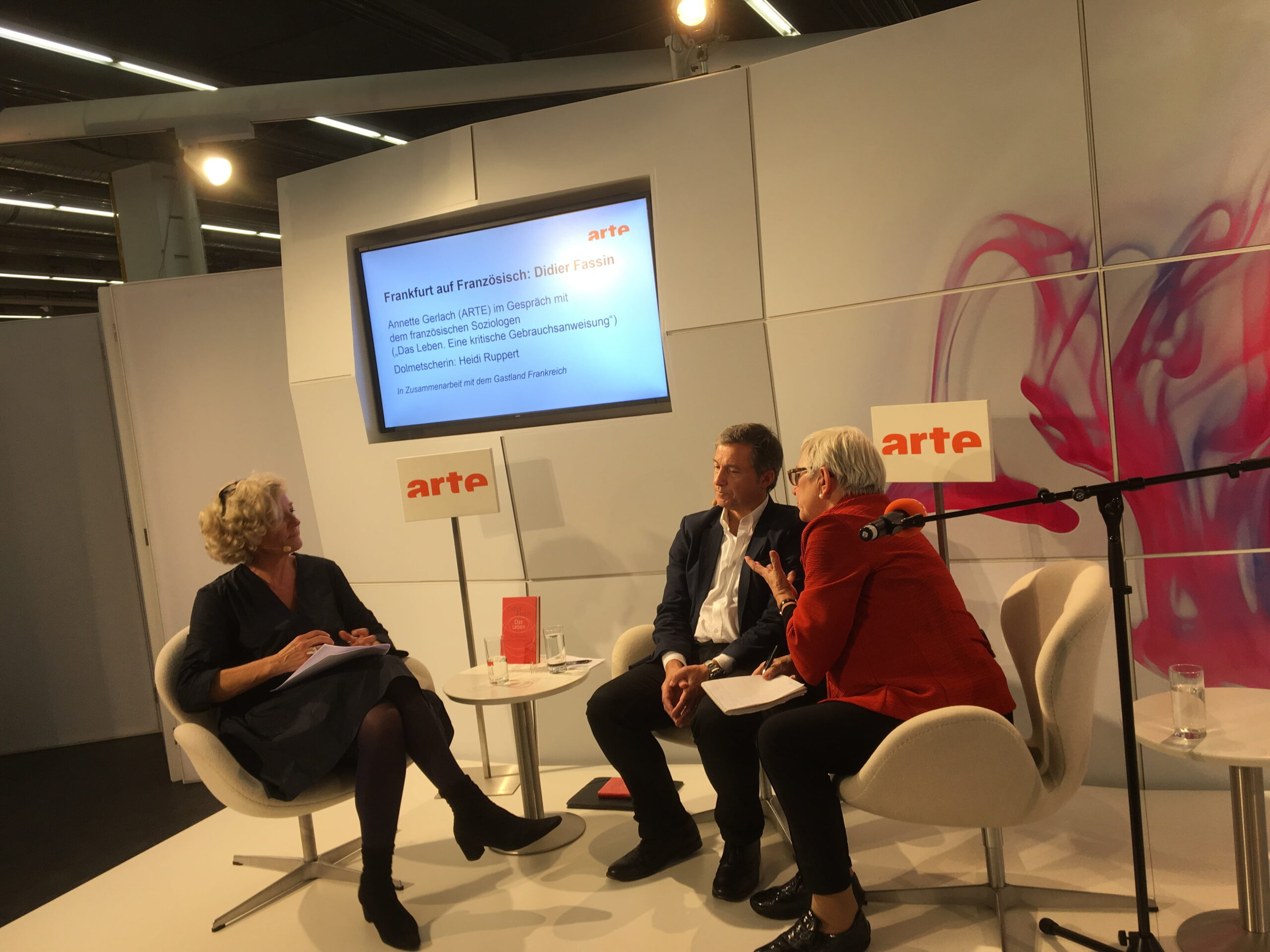 Macron I: Neoliberales Abziehbildchen